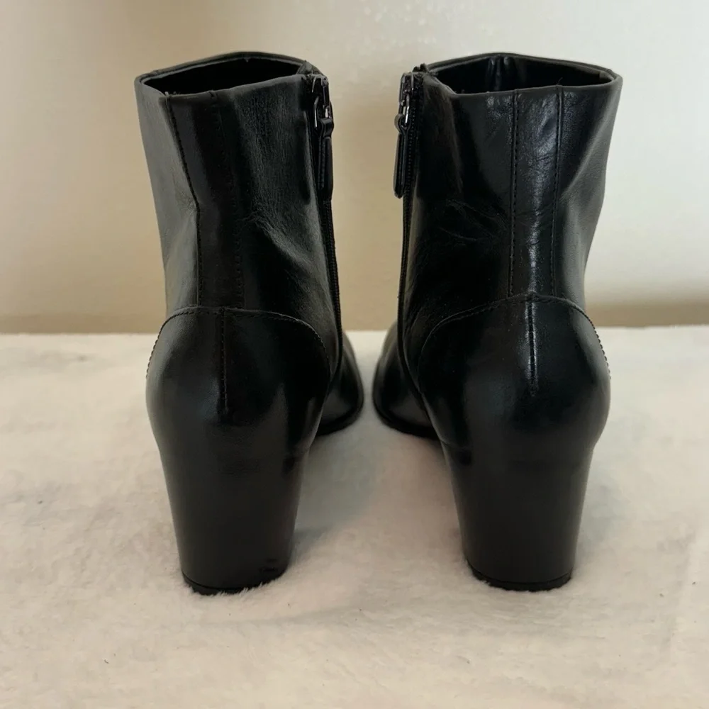 Ecco Black Leather Ankle Boots Side Zip Size 40